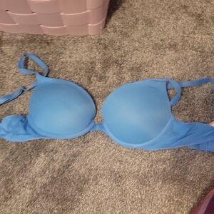 Victoria Secret Push Up Bra Size 34a